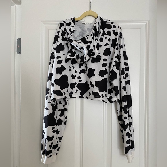 Girls 13/14 Cow-print Cropped Shirt with Hoodie - Picture 3 of 7